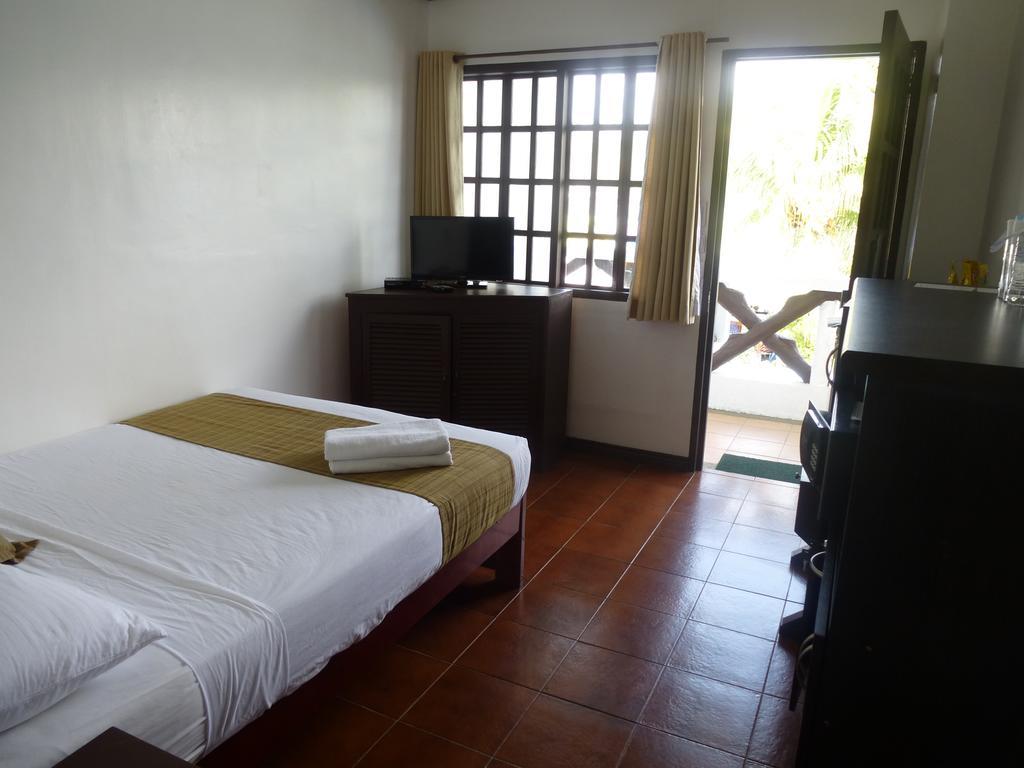 Subiza Beach Resort Olongapo Buitenkant foto