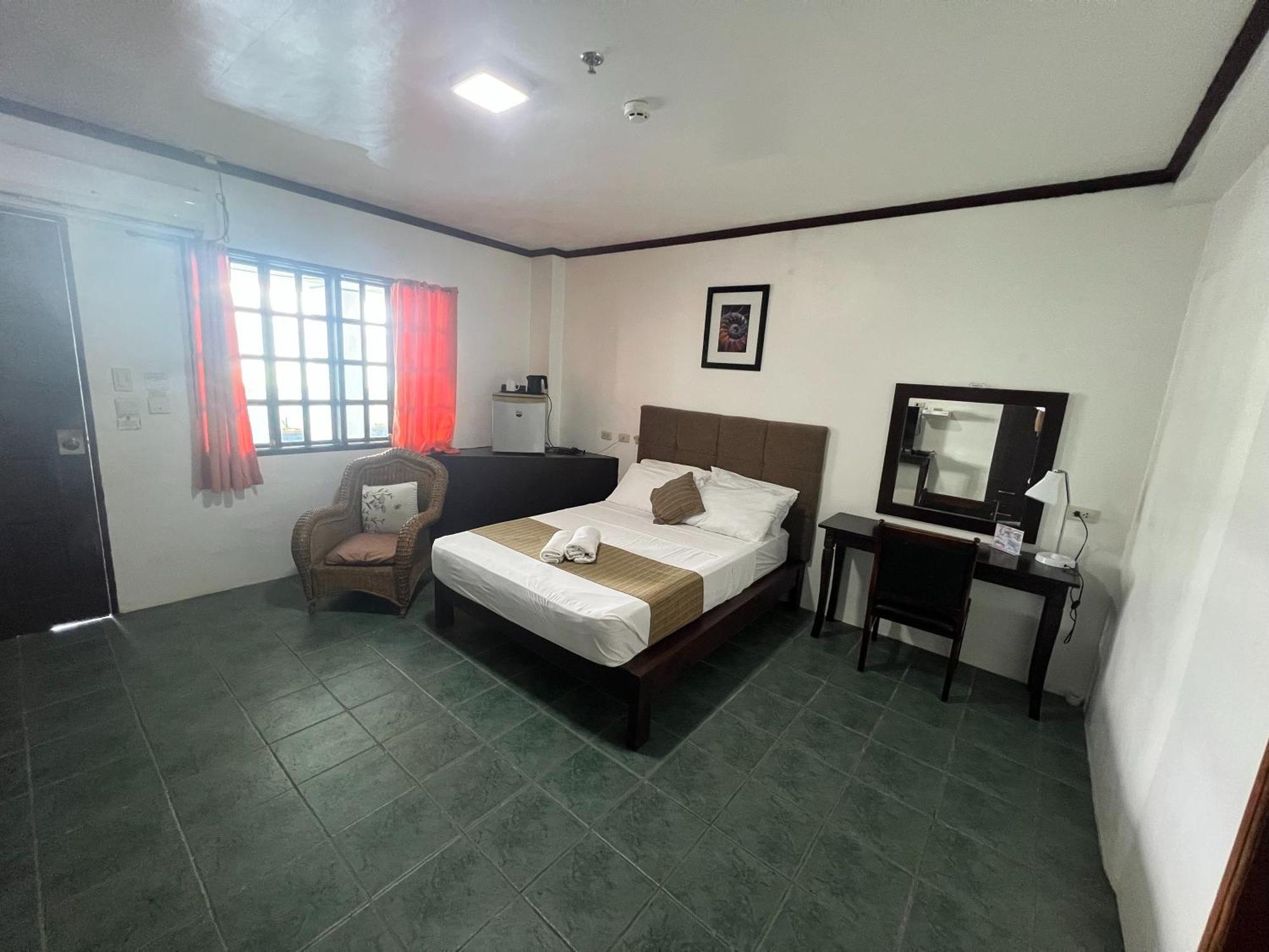 Subiza Beach Resort Olongapo Buitenkant foto