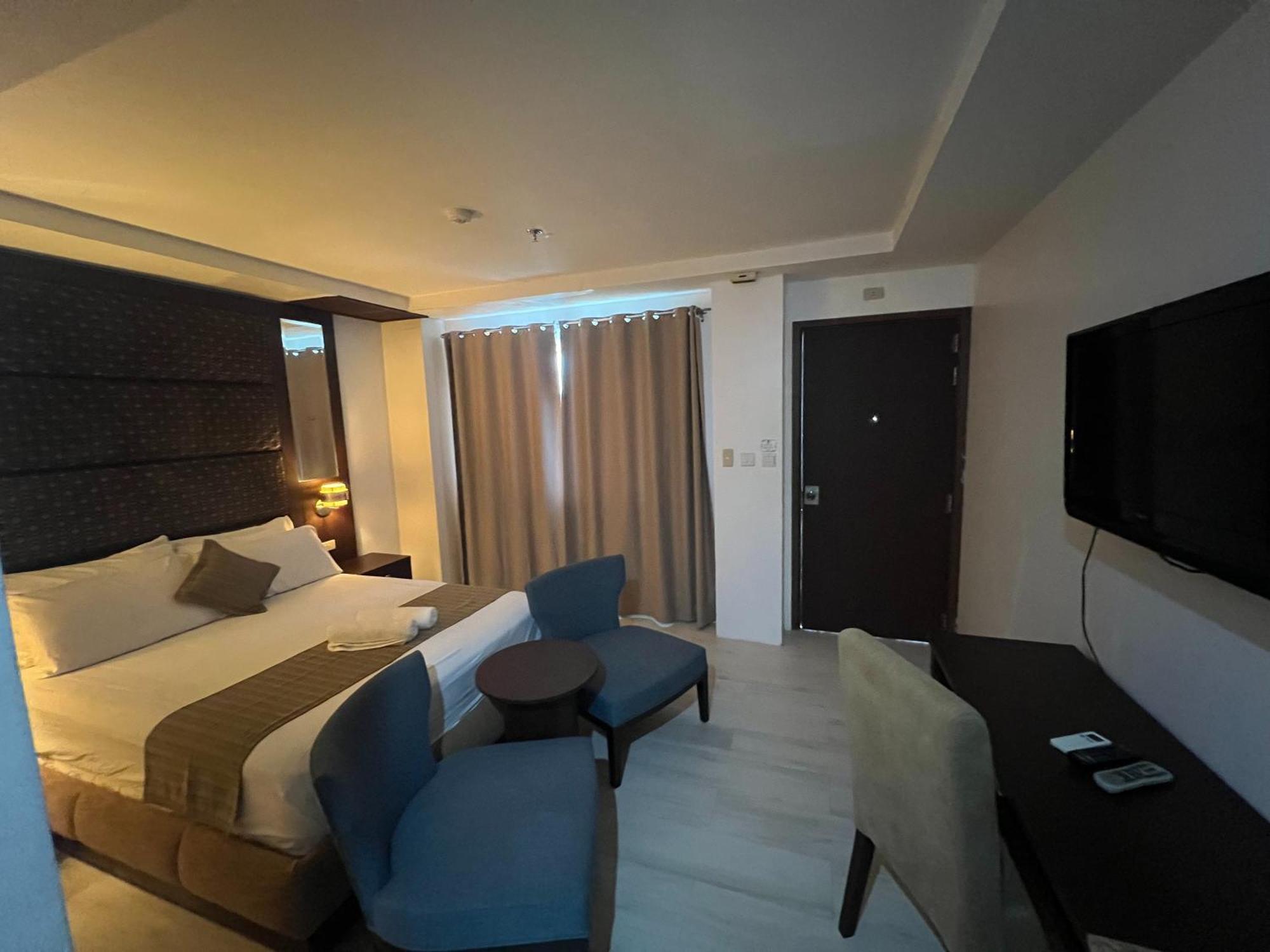 Subiza Beach Resort Olongapo Buitenkant foto