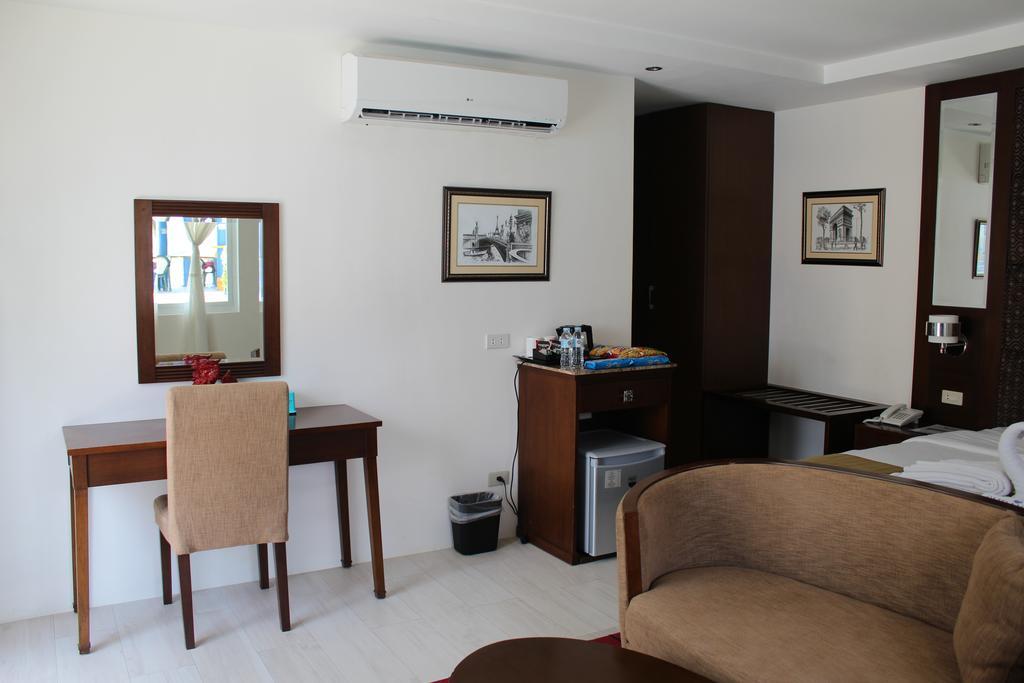 Subiza Beach Resort Olongapo Buitenkant foto